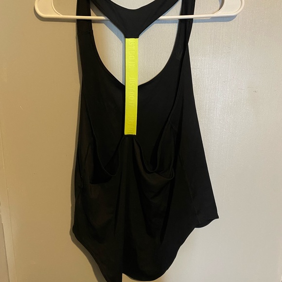 Nike tank top bundle - Picture 5 of 6